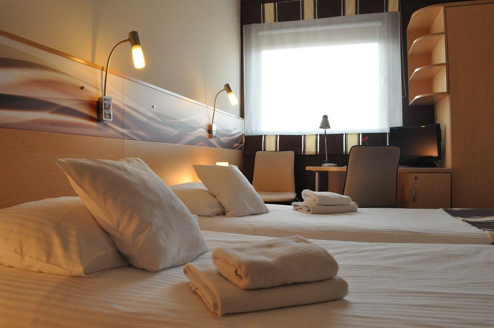 Quality Silesian Hotel Katowice Exterior photo